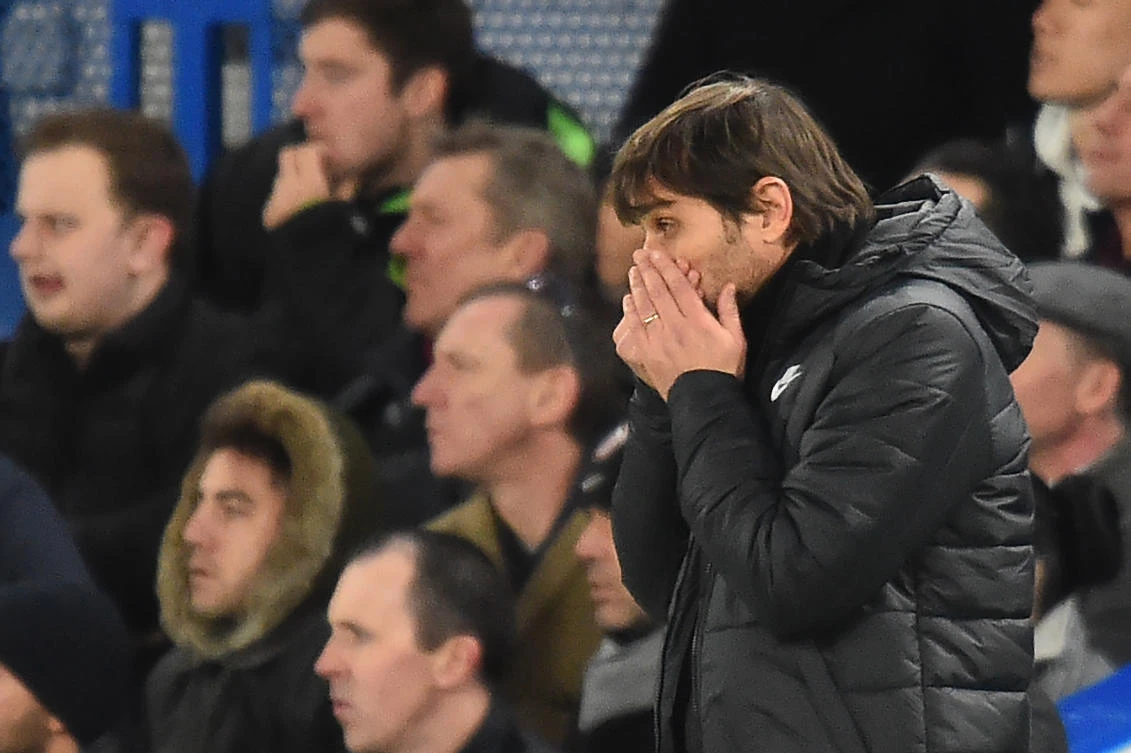 Chelsea players are right behind Antonio Conte as the pressure mounted on the under-fire coach. (AP)