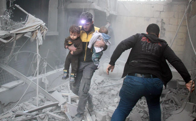 Pressure mounts on Assad over chemical gas attacks