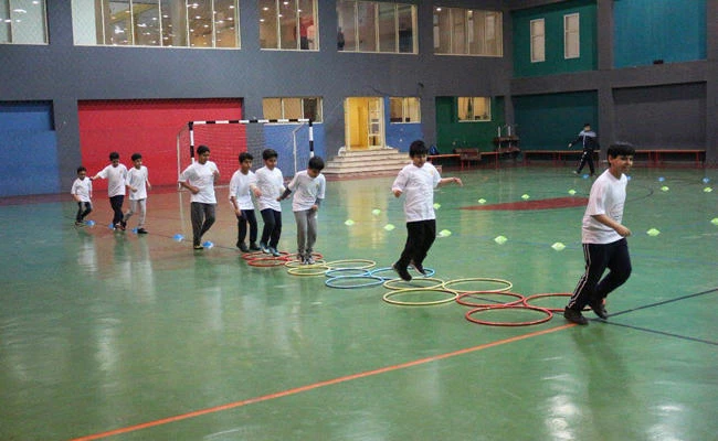 School children take part in physical fitness activities at the Al-Tarbiya Al-Namothajiyah School in Riyadh. (Courtesy: trbyh)photo via Twitter)
