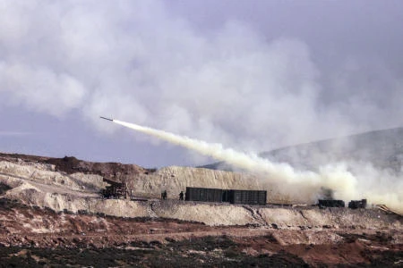 Turkish forces continue attacks on Kurdish militants in Syria
