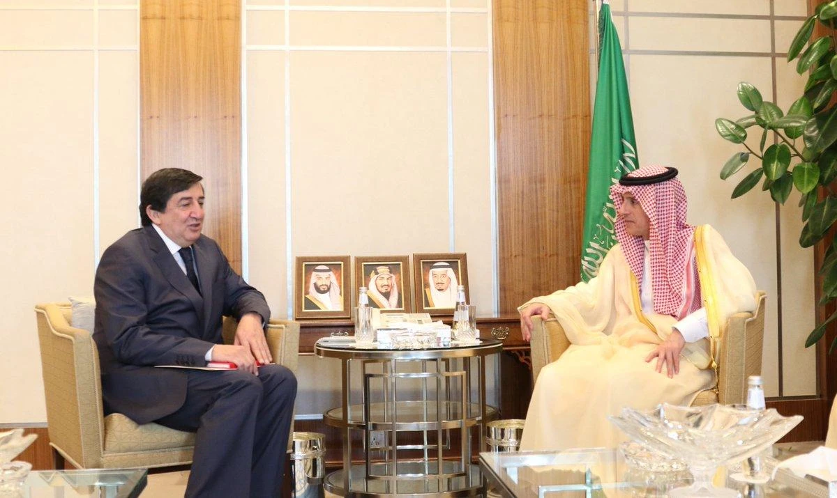 Adel bin Ahmed Al-Jubeir, Minister of Foreign Affairs, and Turkish Ambassador to Saudi Arabia Erdogan Kok can be seen in this file photo. (MOFA)
