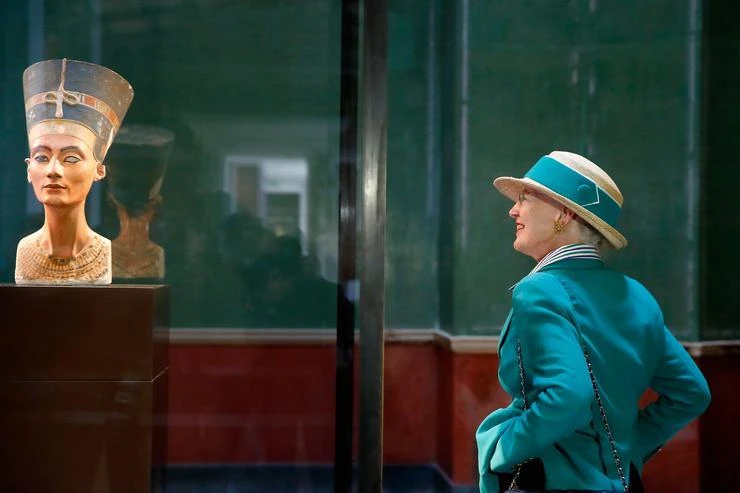 The bust of Queen Nefertiti on display in the Neues Museum in Berlin. A 3D reconstruction of the Egyptian queen’s face has drawn criticism for being ‘too fair.’ (Getty Images)