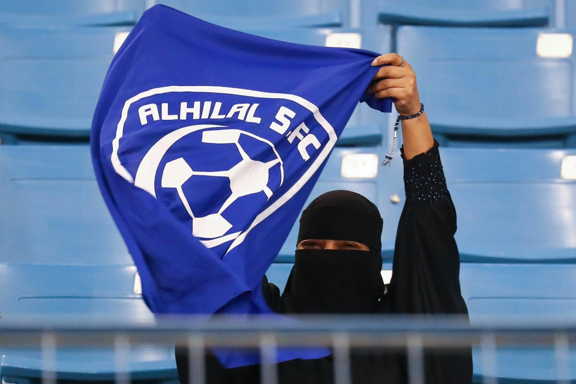 Newly free Saudi Prince Alwaleed gives $500,000 to football club