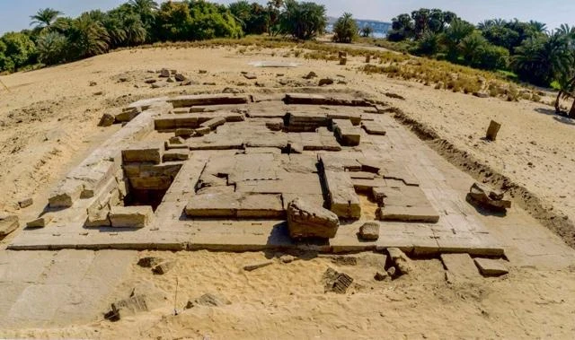 Roman temple remains have been discovered in Aswan by Egyptian archaeologists. (Photo: Luxor Times Blogspot)