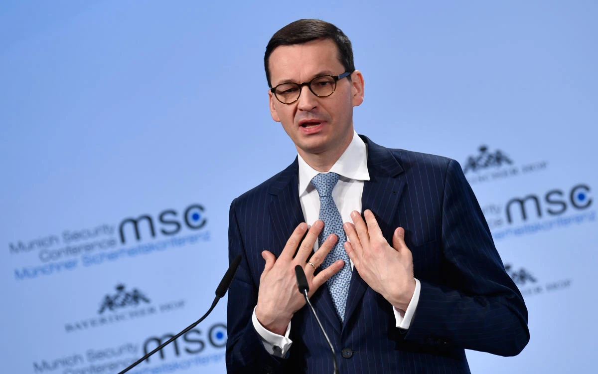 Poland defends PM's Holocaust remark