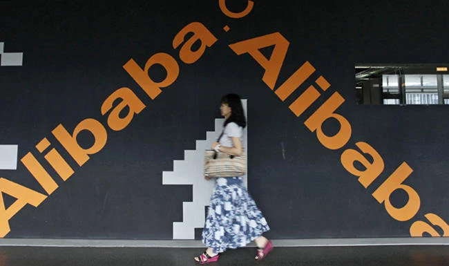 Alibaba, Tencent rally troops amid $10 billion retail battle