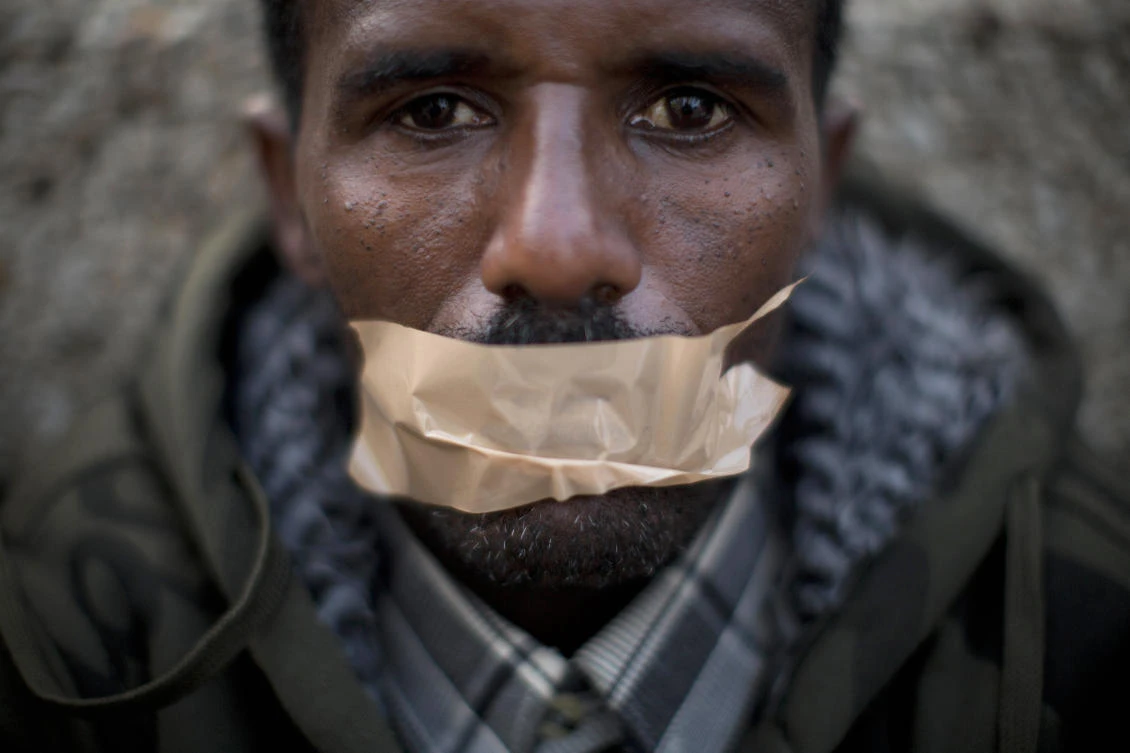 Hundreds of African migrants launched a hunger strike to protest Israel’s implementation of its controversial policy to expel or indefinitely imprison them. (File Photo: AP)