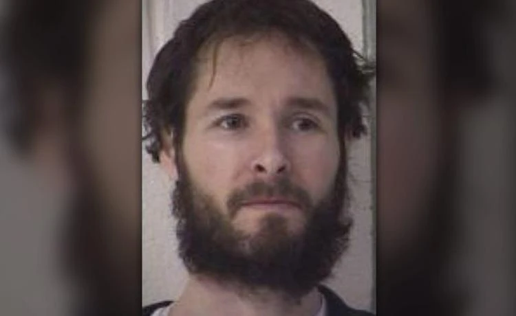 Ex-Metro cop Nicholas Young, 38, was convicted of trying to help Daesh. (NYDailyNews)