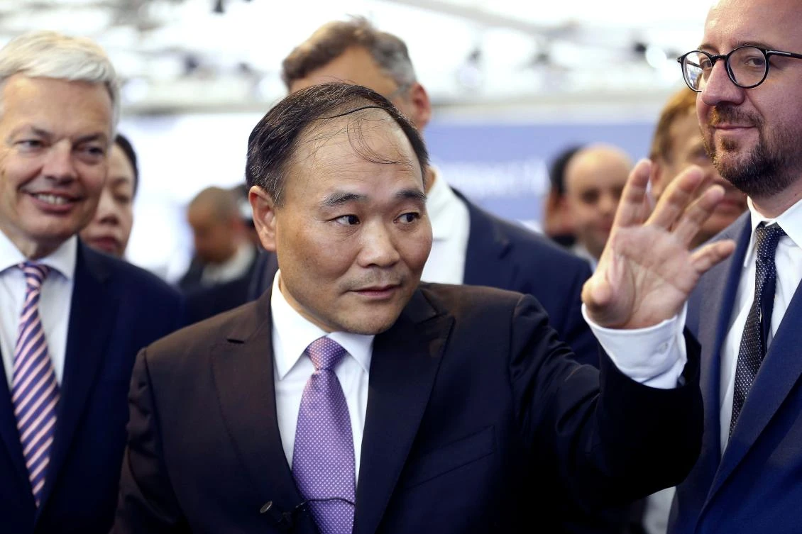 Chinese automaker Geely CEO Li Shufu has bought a near 10-percent stake in Mercedes-Benz maker Daimler, making him the German group's largest single shareholder. (AFP)