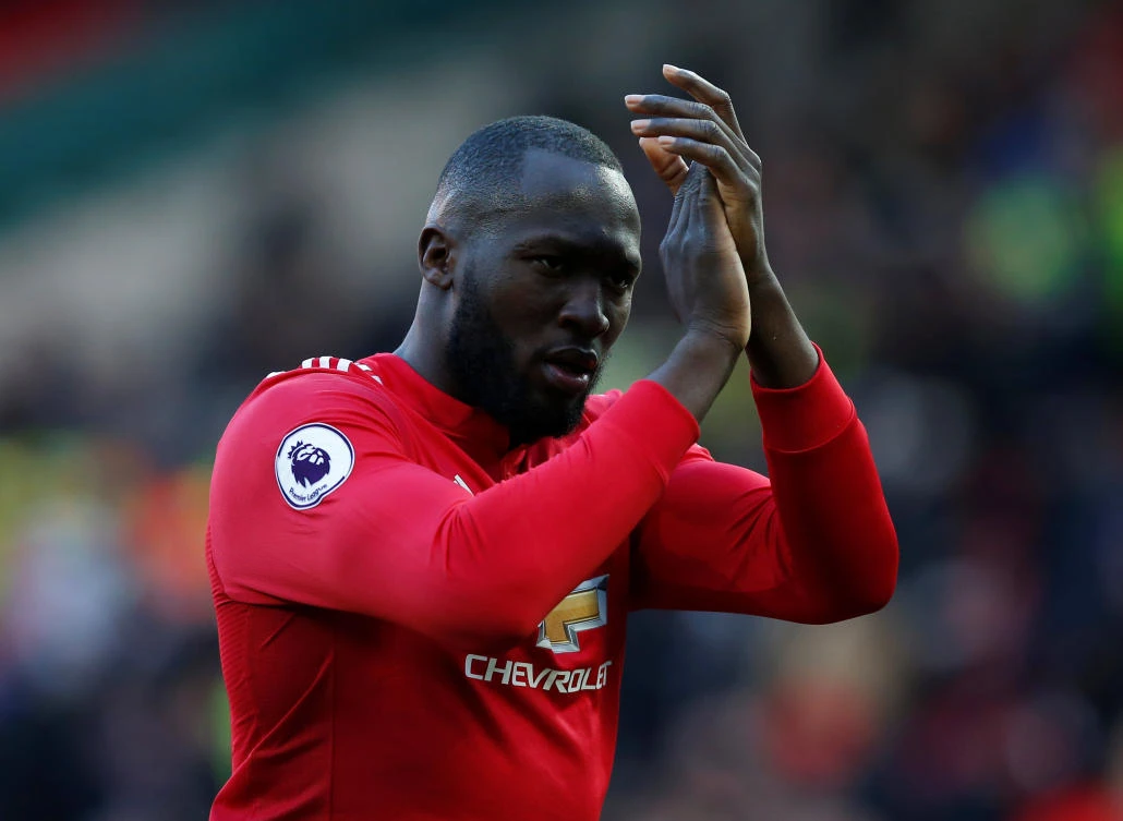 Manchester United's Romelu Lukaku applauds the fans after the match. (REUTERS)