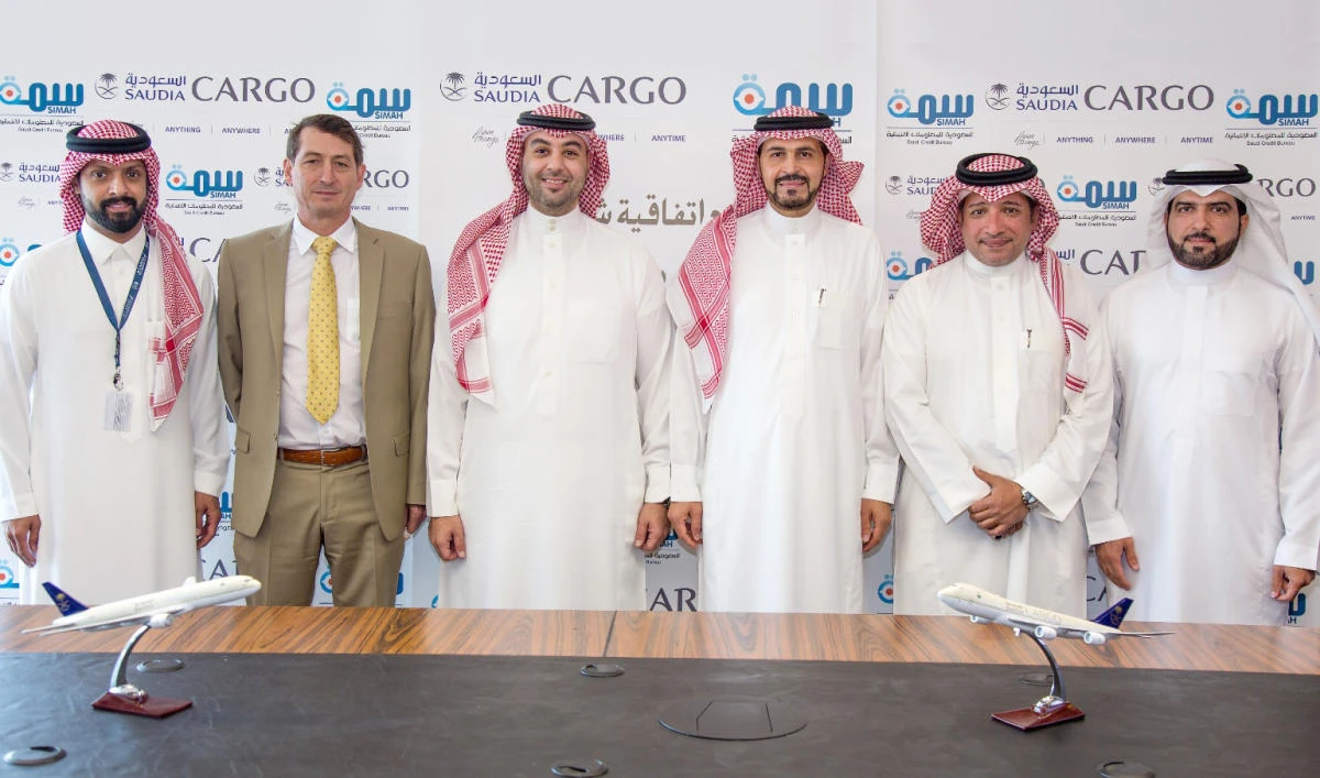 The agreement was signed by Omar Talal Hariri, CEO, Saudia Cargo and Khalid Al-Shareef, CEO, SIMAH at the Saudia Cargo head office in Jeddah.