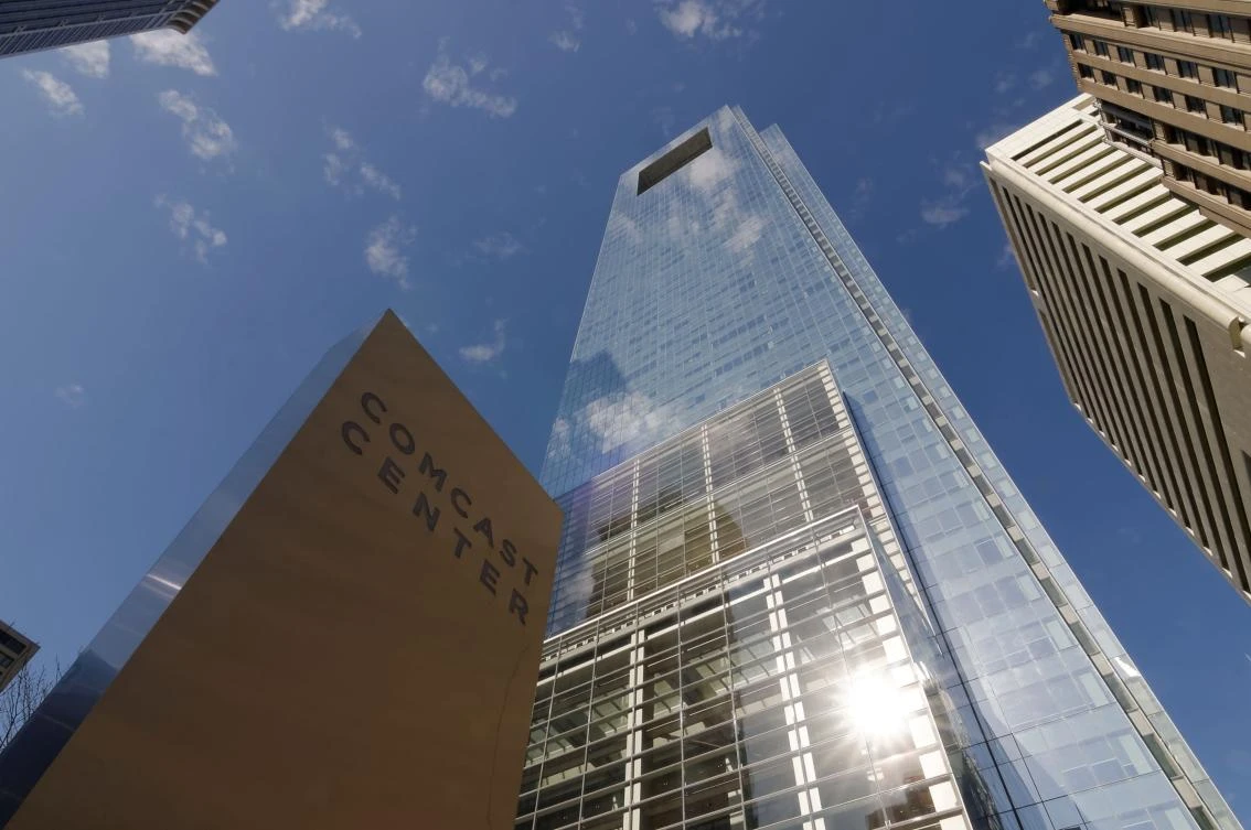 Comcast challenges Murdoch with $31 billion offer to buy Sky
