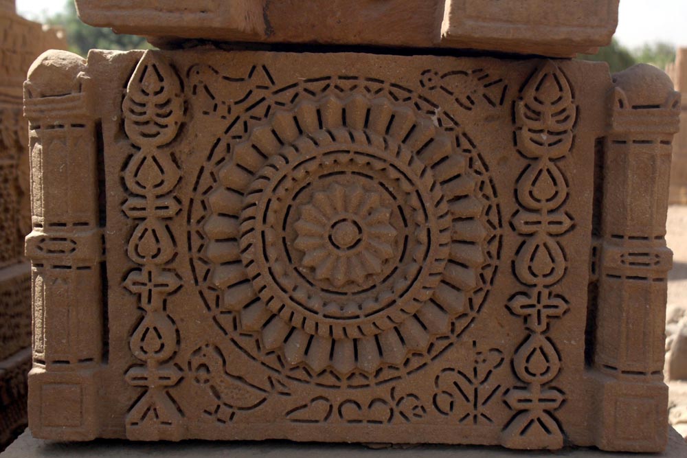 Chaukhandi tombs (Photo Arab News/ M.F. Sabir)