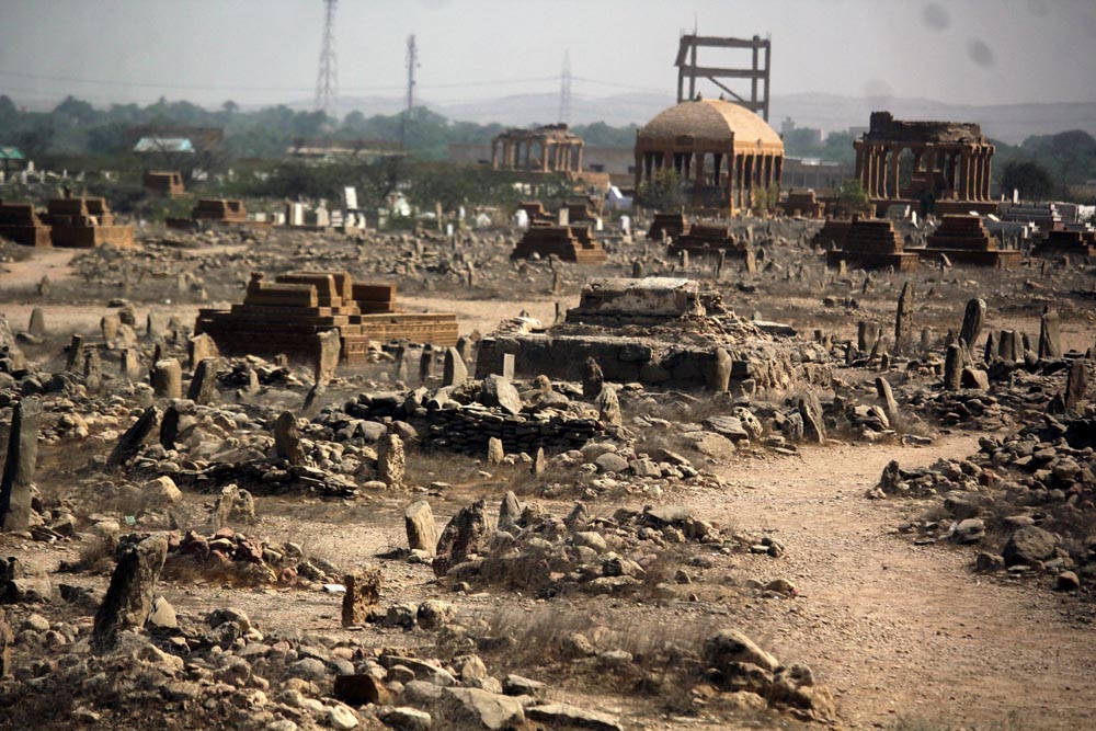 Chaukhandi, a cemetery of tombs built of yellow sandstone, is situated some 29 kilometers east of Karachi (Photo Arab News/ M.F. Sabir)