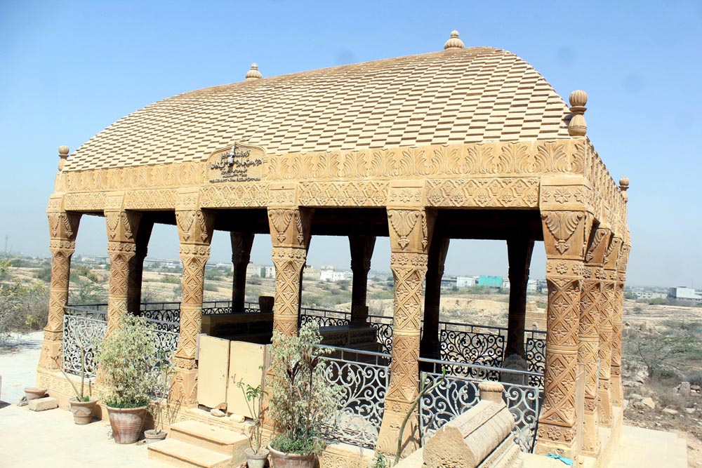 Newly constructed tombs of the chieftains (Photo Arab News/ M.F. Sabir)