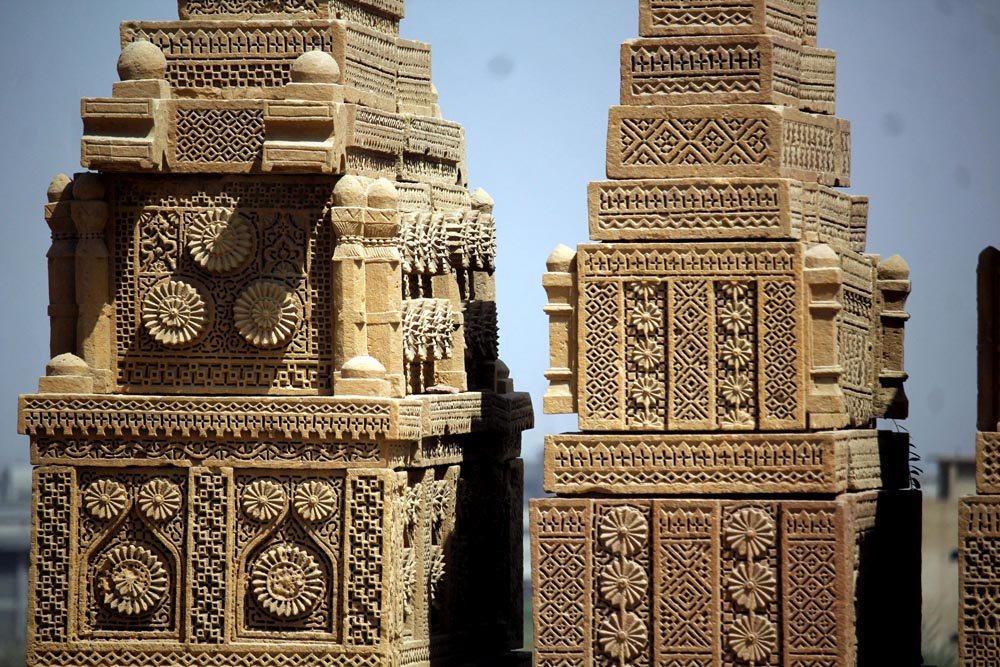 Tombs with different designs (Photo Arab News/ M.F. Sabir)