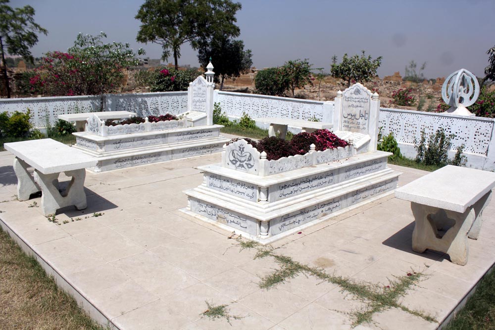 Two famous Sindhi poets, Tajul Beoos and Shamsher-ul-Hyderi, have also been laid to rest in Chaukhandi. (Photo Arab News/ M.F. Sabir)