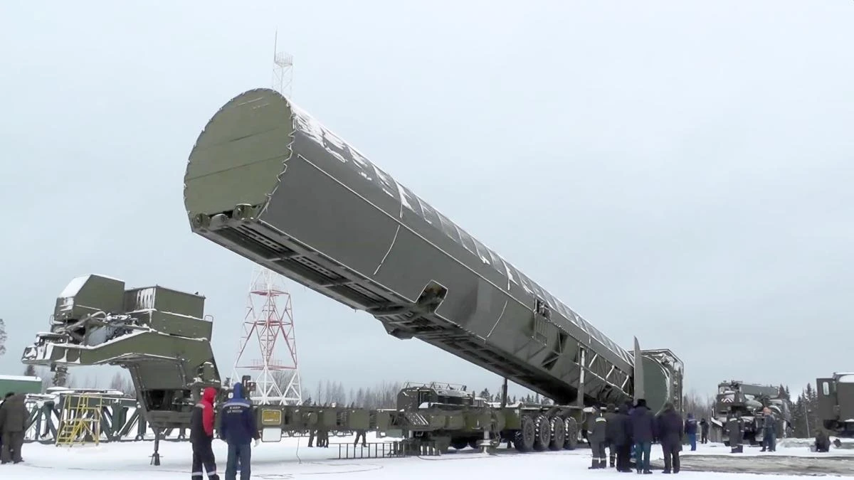 Video grab showing Russia’s new Sarmat intercontinental missile at an undisclosed location which Moscow claims that it cannot be intercepted, Mar 1, 2018 (Russian Television via AP)