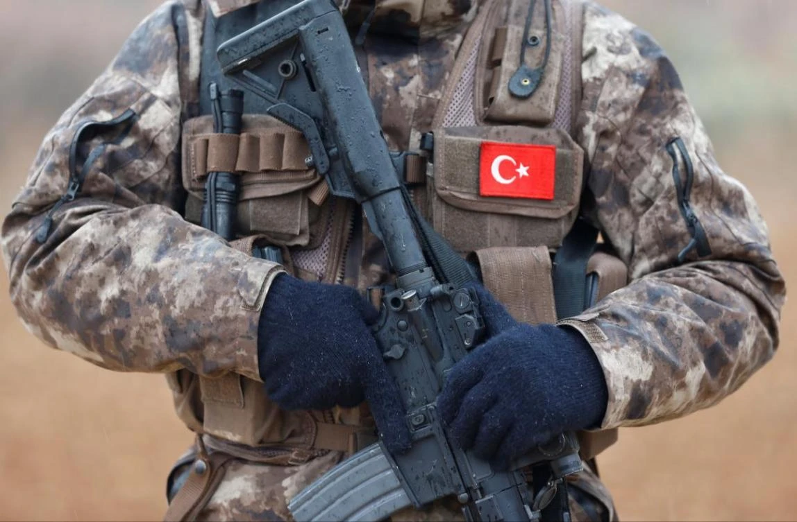File photo showing a member of Turkish police special forces standing guard in syria, Jan 24, 2018. (REUTERS)