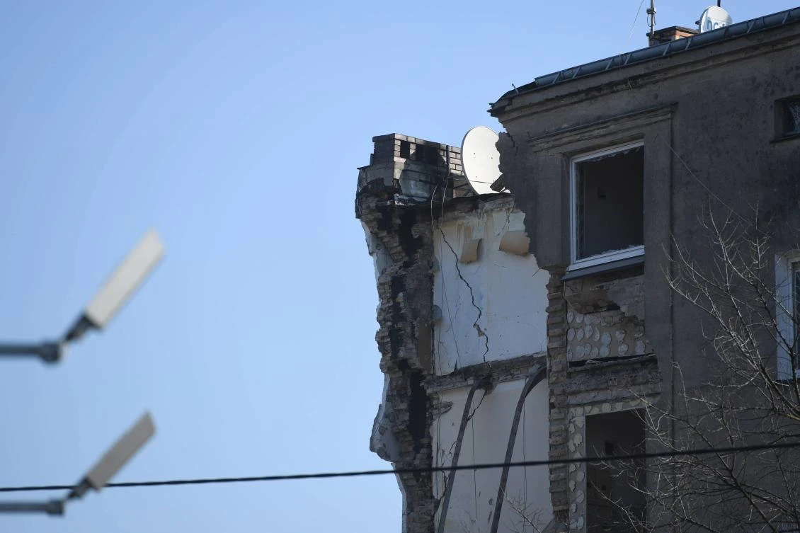 Picture taken on March 4, 2018 in Poznan, Poland, shows a house that collapsed, probably following a gas explosion, killing at least four people and injuring two dozen. (AFP)