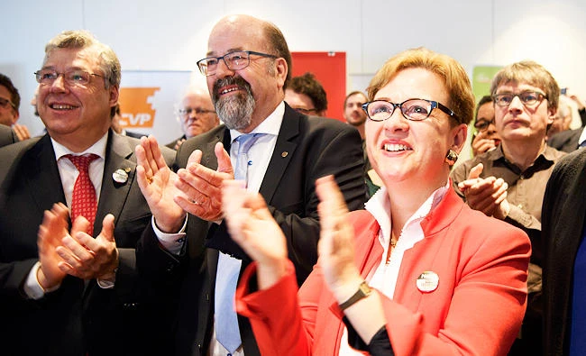 Switzerland vote to retain license fee for state broadcaster