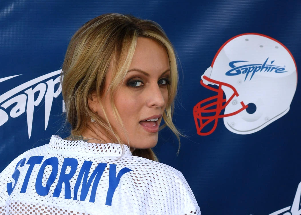 Porn star sues Trump over nondisclosure agreement