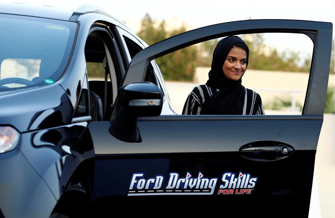 Saudi women take the wheel, test-driving a new freedom