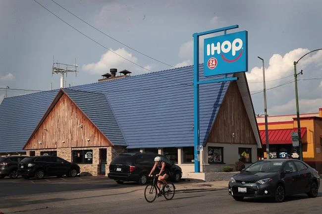 IHOP server tells black teenagers to pay up before they eat