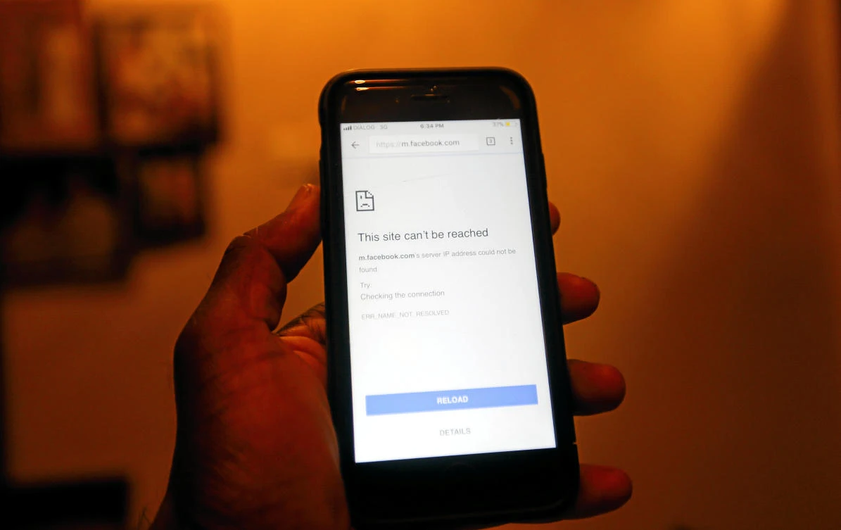 Sri Lanka to lift Facebook, WhatsApp ban