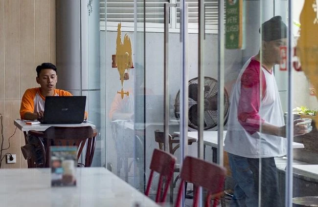 Some 130 million Indonesians — about half the population — spend an average of nearly three-and-a-half hours a day on social media, one of the highest rates in the world, according to data from London-based creative agency We Are Social. (AFP)
