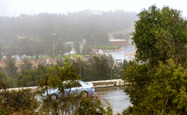 Rain prevails in Al-Baha region on March 16, 2018. (SPA)