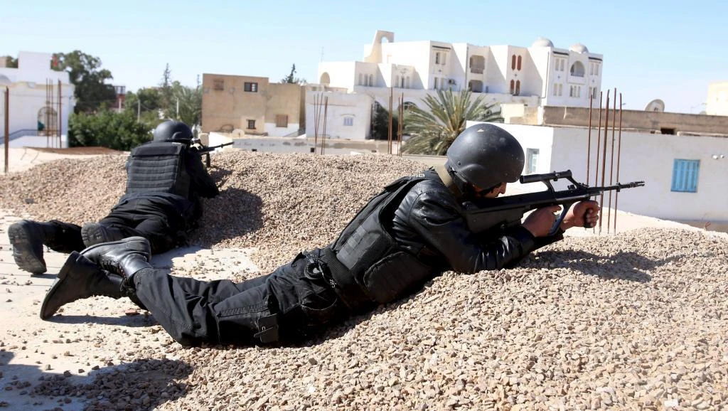 Tunisian man chased by police ‘blows himself up’