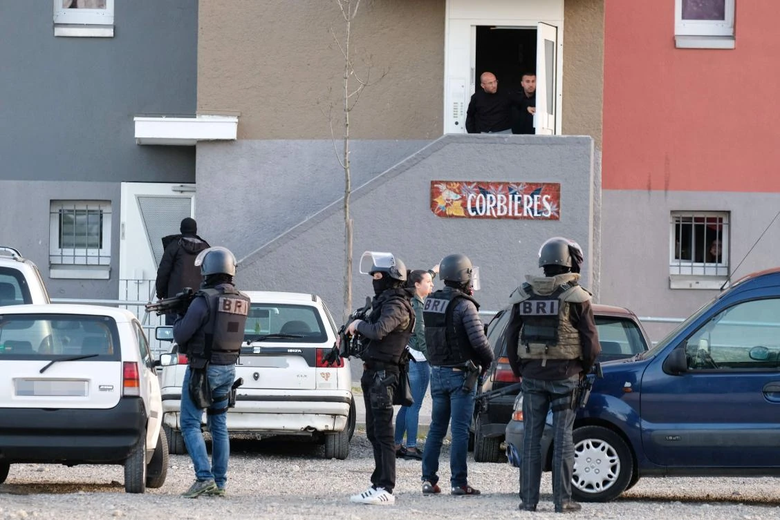 French policeman who took place of hostage dies: Minister