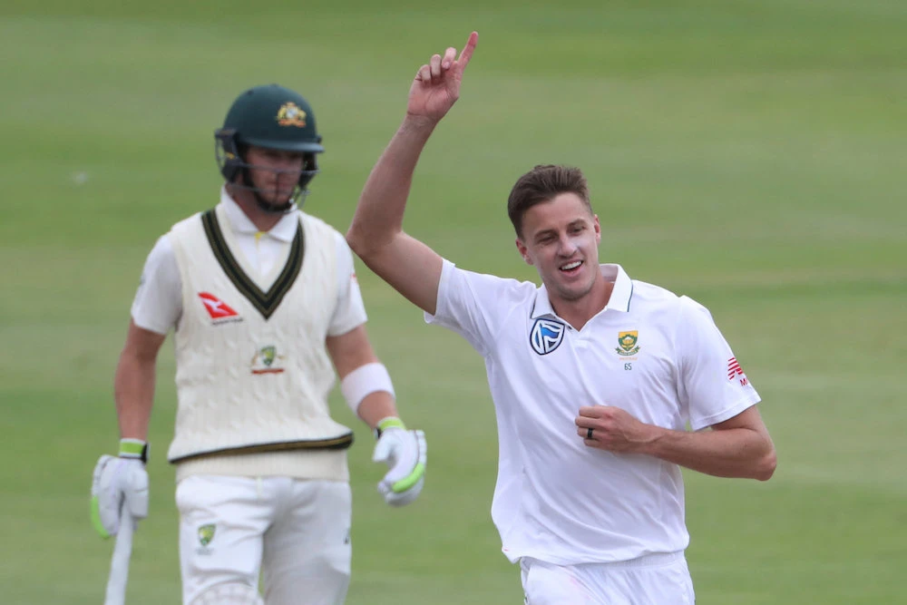 South Africa's Morne Morkel celebrates taking the wicket of Australia's Mitchell Starc. (REUTERS)