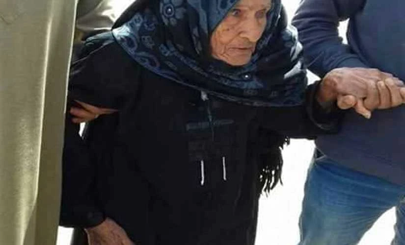 Zeinab Abdel Azim, affectionately known as Umm Zaghloul, after casting her vote in the Egyptian presidential election. (Courtesy Rose El-Youssef)