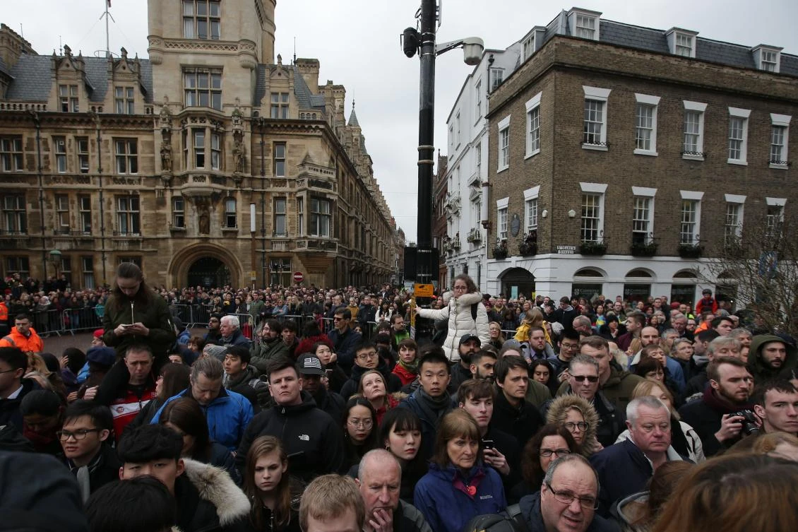 Colleagues, stars hail Stephen Hawking at Cambridge funeral
