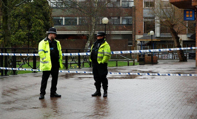 File photo showing British police at the site where an ex-Russian spy was found poisoned, salsbury, UK. (Reuters)