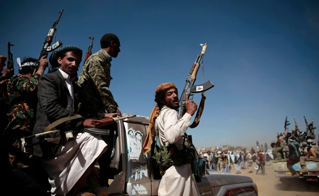 Saudi air defense forces shoot down Houthi ballistic missile over Najran