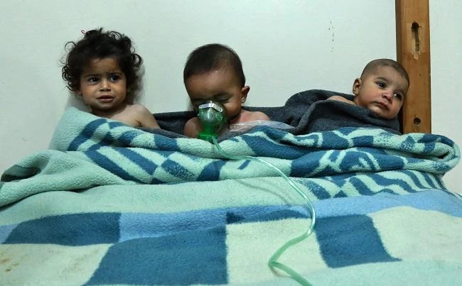Assad’ government accused of killing 40 Syrians in gas attacks on Douma