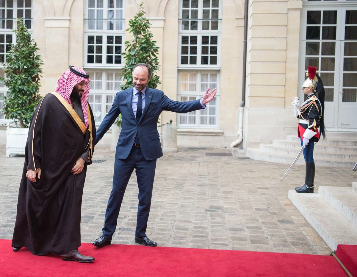 Saudi crown prince meets French PM in Paris