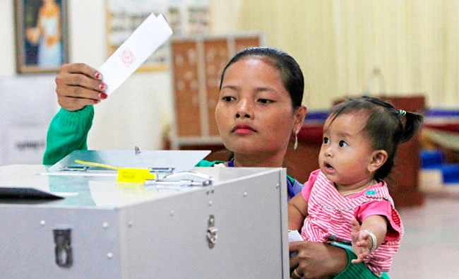 Cambodian election body warns against poll boycott calls