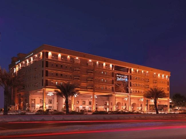 Above, the Radisson Blu Royal Suite hotel in Jeddah. A report from JLL Mena indicated that 1,700 new keys will enter the Jeddah hotel market this year, including some from the hotel operator. (Courtesy Radisson Blu Royal Suite)
