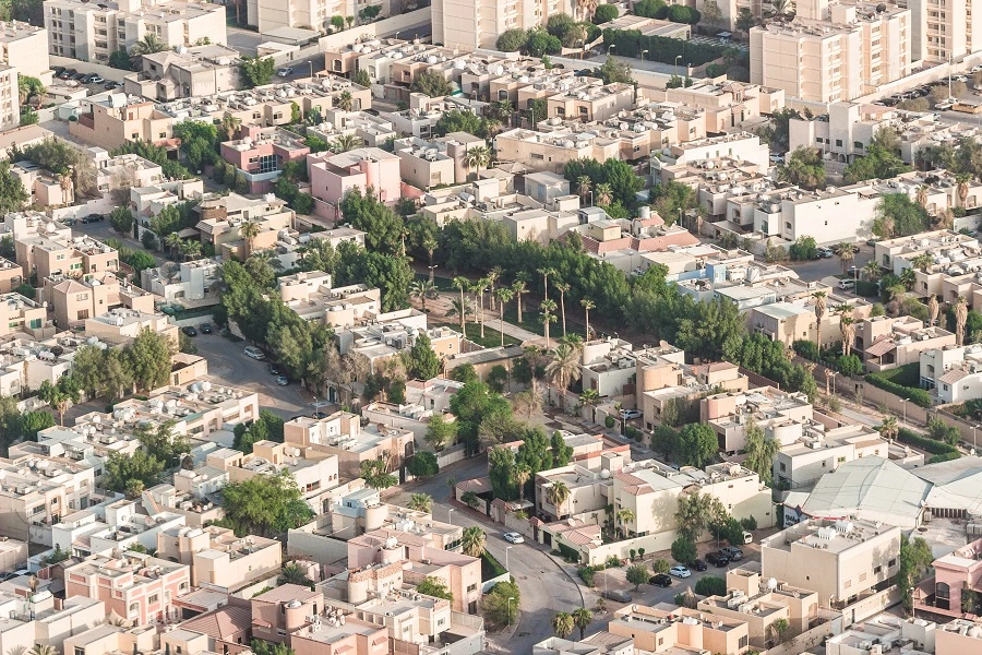 Nearly half of people living in Saudi Arabia do not save anything, survey finds