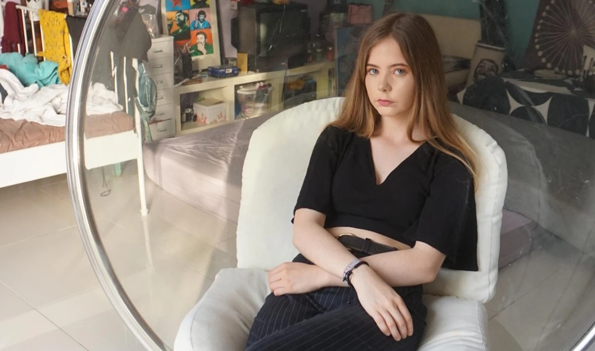 Saffron Collins drops new single, “Green”