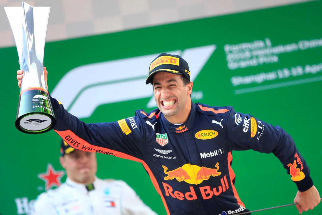 Red Bull's Daniel Ricciardo comes from third row to win Chinese Grand Prix