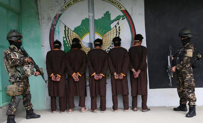 Afghan security forces claim to have cut strategic Taliban route