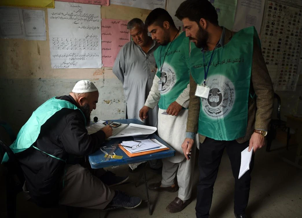 Afghans ignore Ghani’s appeals on poll vote