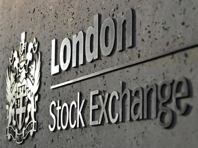 The bourse operator’s total income from continuing operations rose 13 percent to £520 million in the quarter ended March 31. (Reuters)