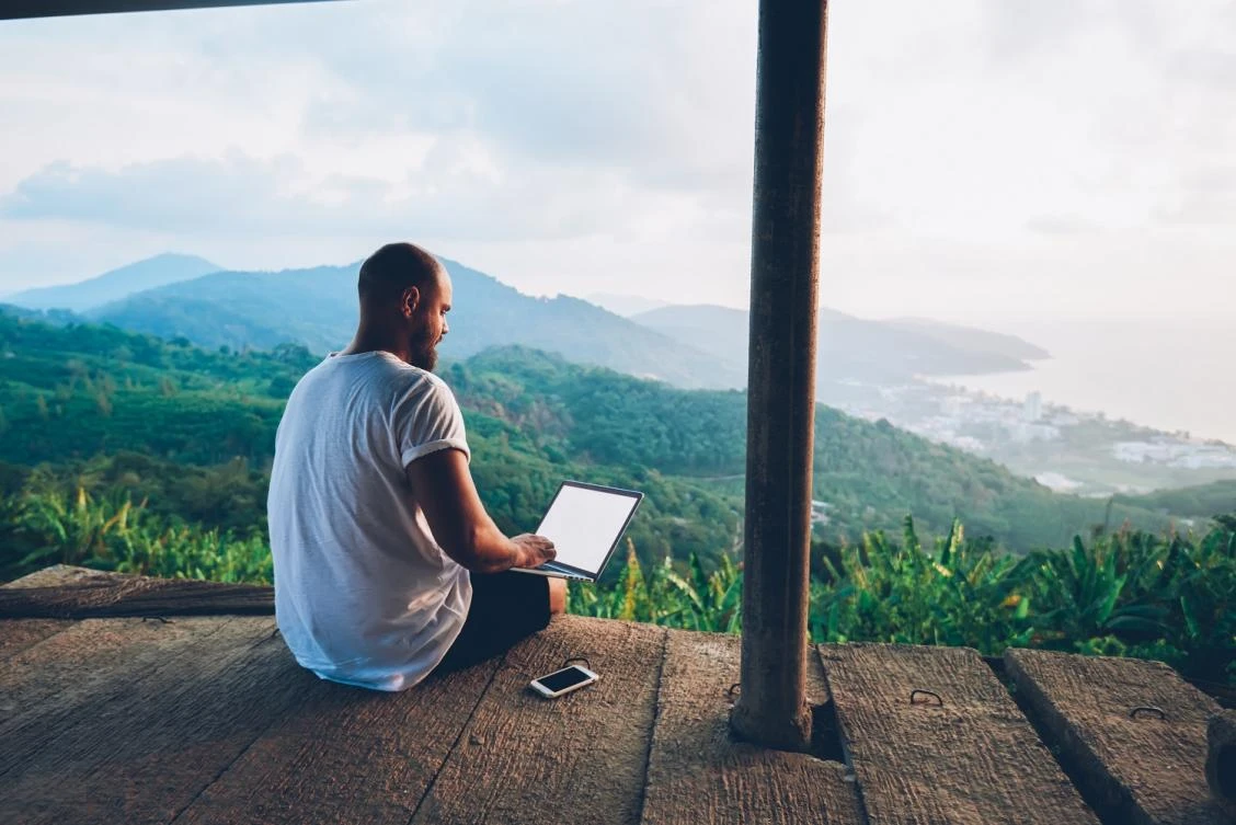 It’s high time you follow these Instagram personalities. (Shutterstock)