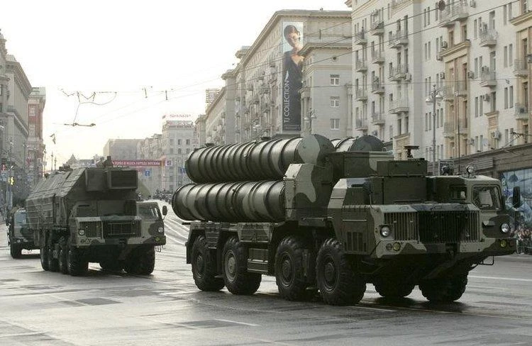 Israel to destroy Russian S-300 air defense system in Syria if attacked